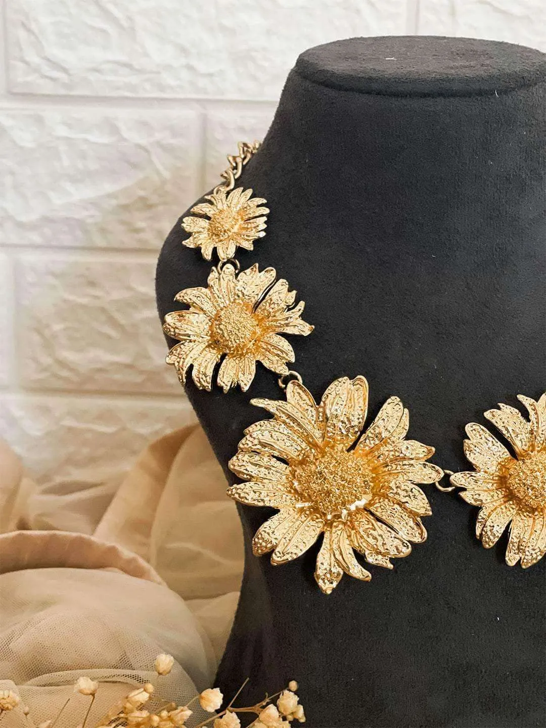 Enchanting Sunflower Necklace