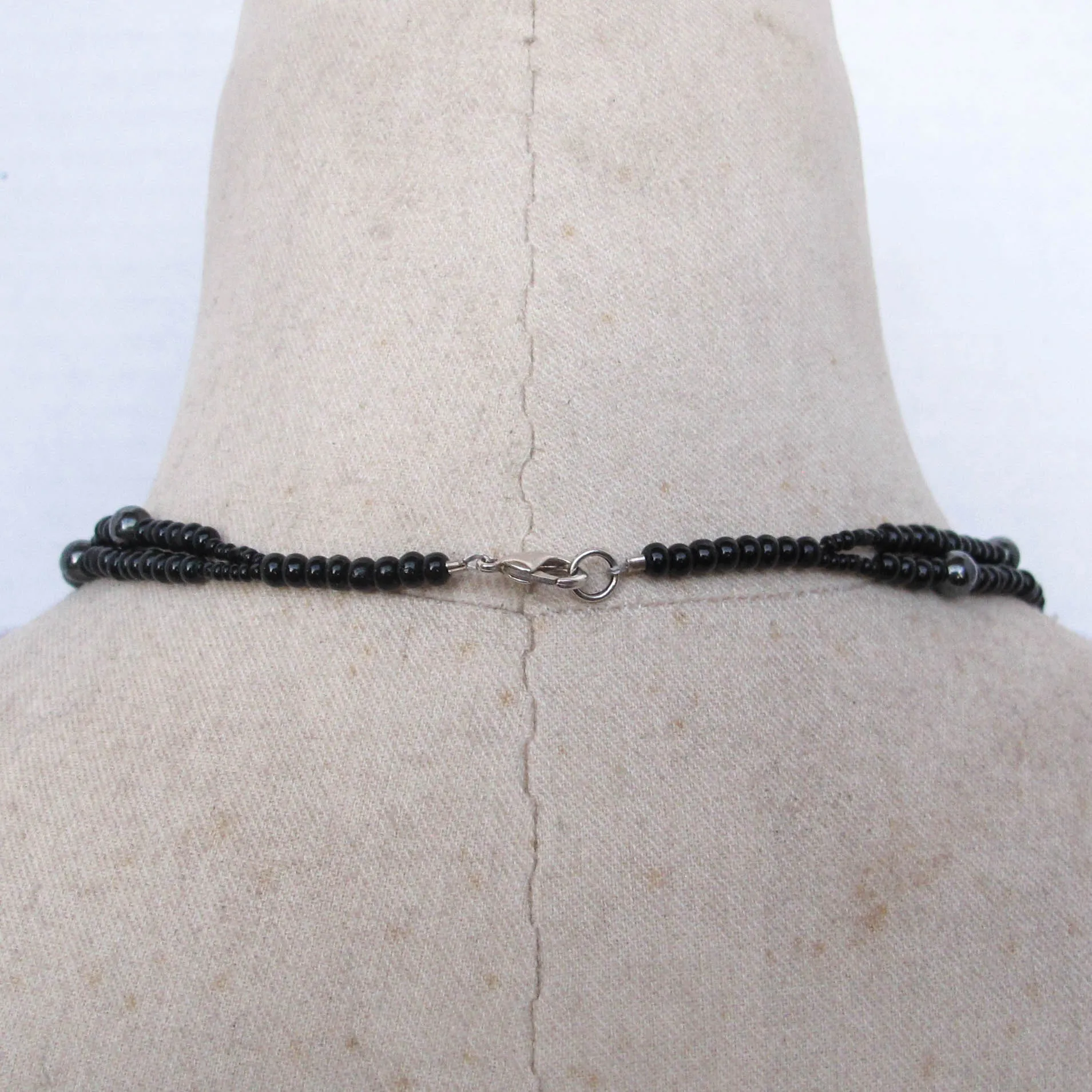 Floating Rings Black & Silver Beaded Necklace