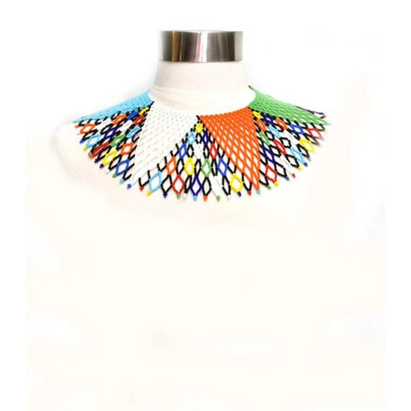 Malikia Short Beaded Bib Necklace 04